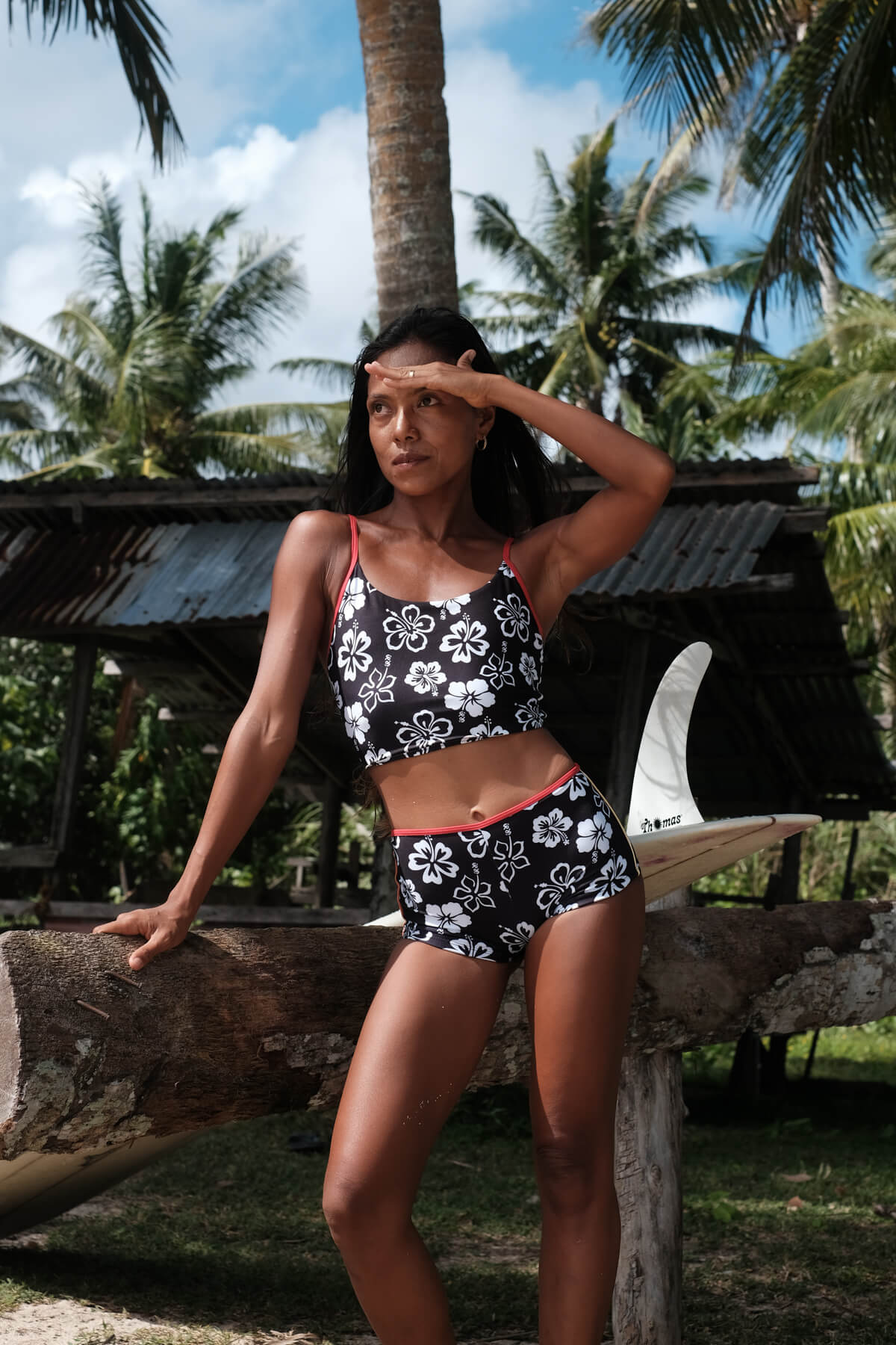 Ninety Nine Top - Aloha Black – Crystal Cylinder