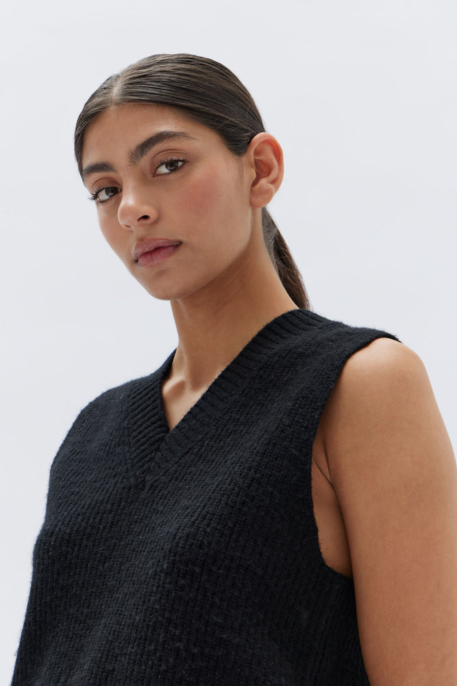 Nova Wool Knit Vest – Black