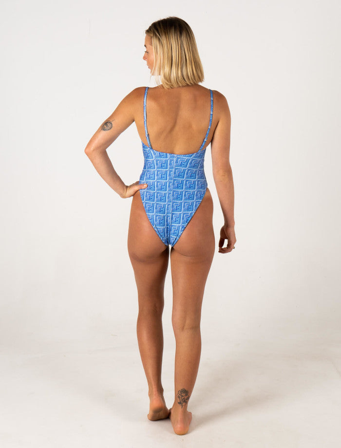 Kindness One Piece – Blue Stack