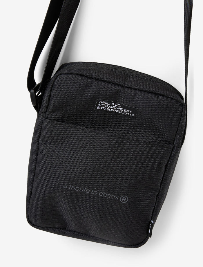 Minimal Thrills Shoulder Pouch – Black