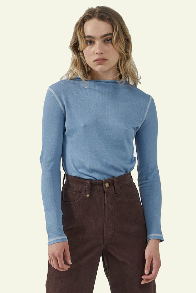Inverse Hemp Turtleneck - Powder Blue