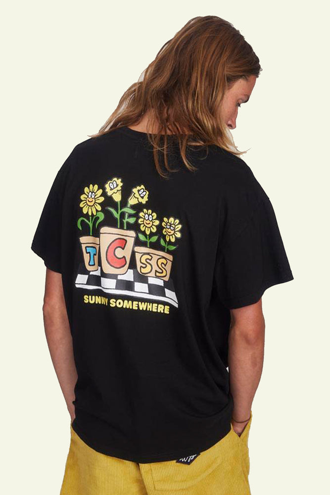 
            
                Load image into Gallery viewer, Potter Tee -Black
            
        