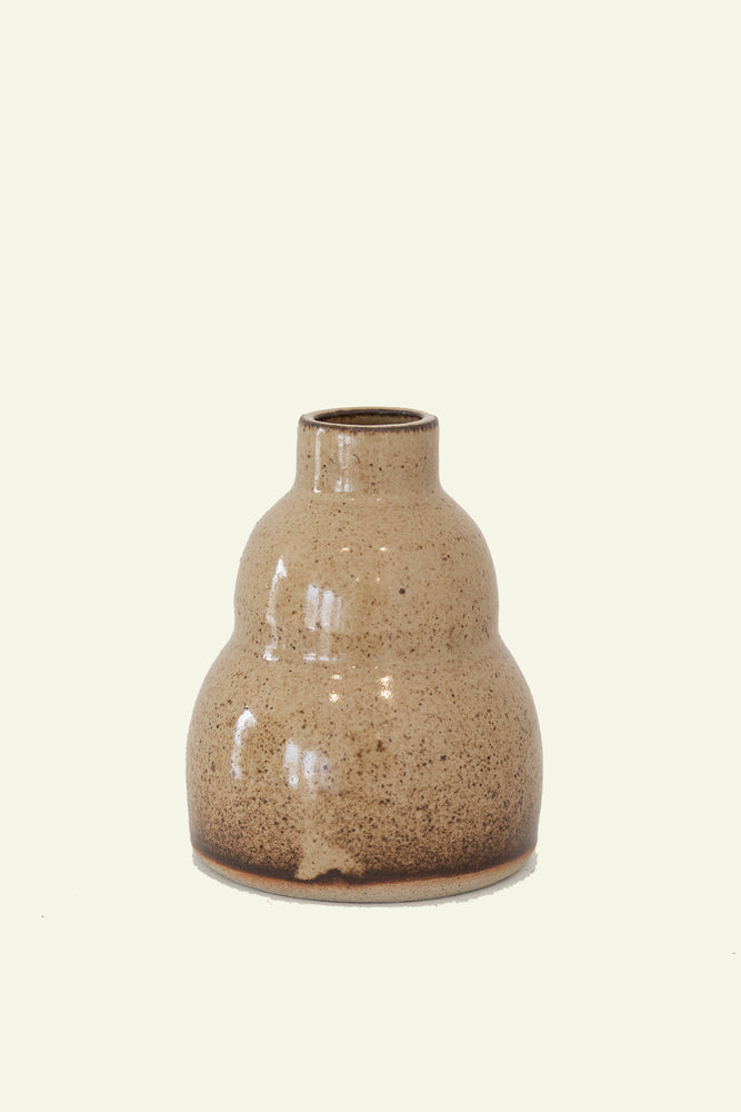 
            
                Load image into Gallery viewer, Bud Vase - Honey
            
        