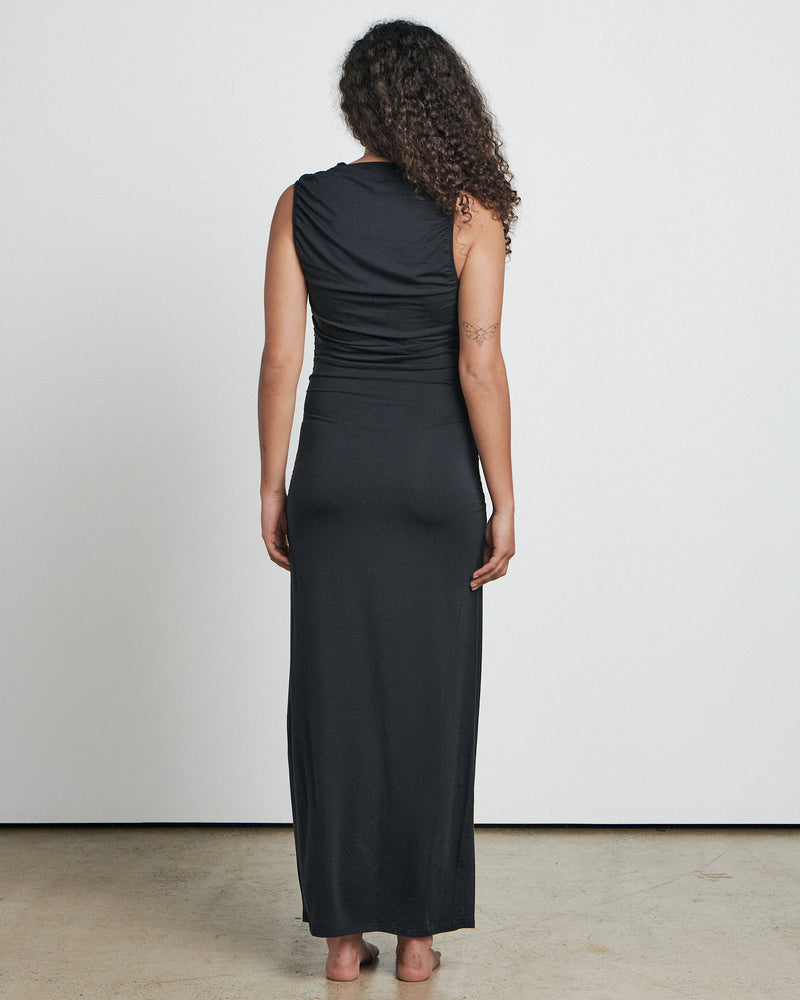 
            
                Load image into Gallery viewer, The Fitted Midi Dress- Black
            
        